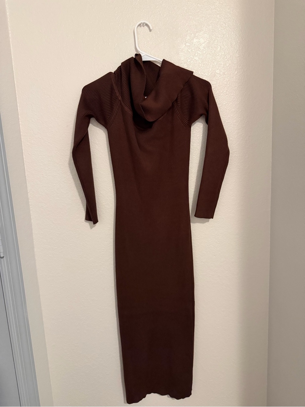 J for Justify Brown Ribbed Hooded Maxi Dress
